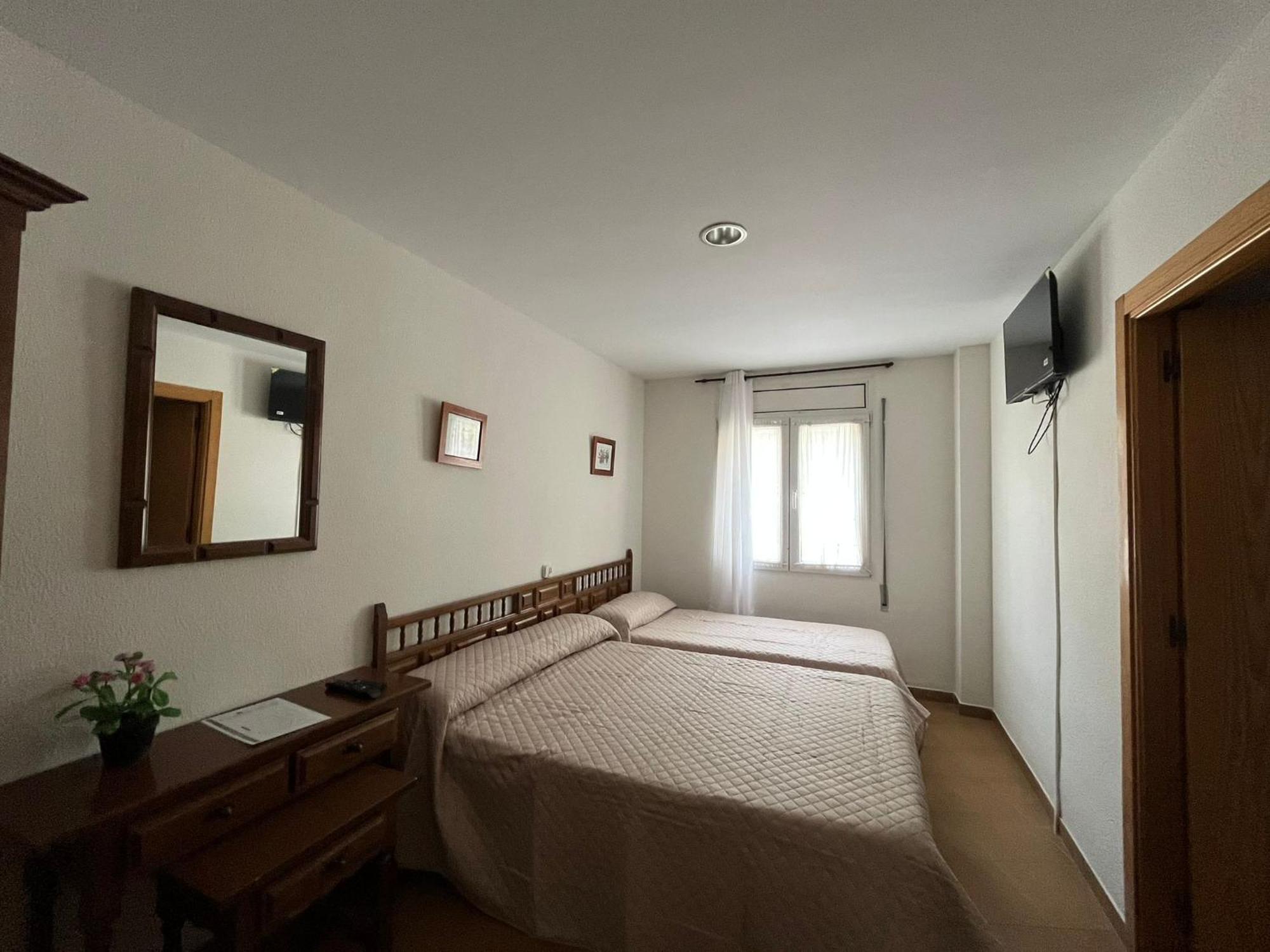 Hostal Casa Amalia Teruel Extérieur photo